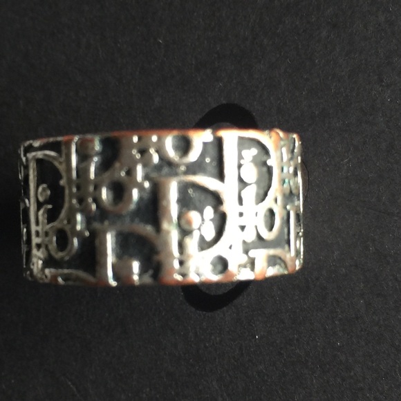 Christian Dior Ring - Picture 5 of 5
